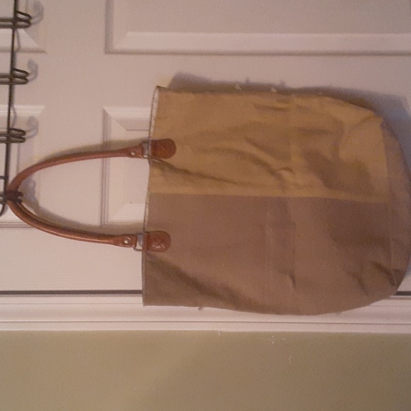 Mona B LARGE Discover Journey Explore Tote - Picture 4 of 10